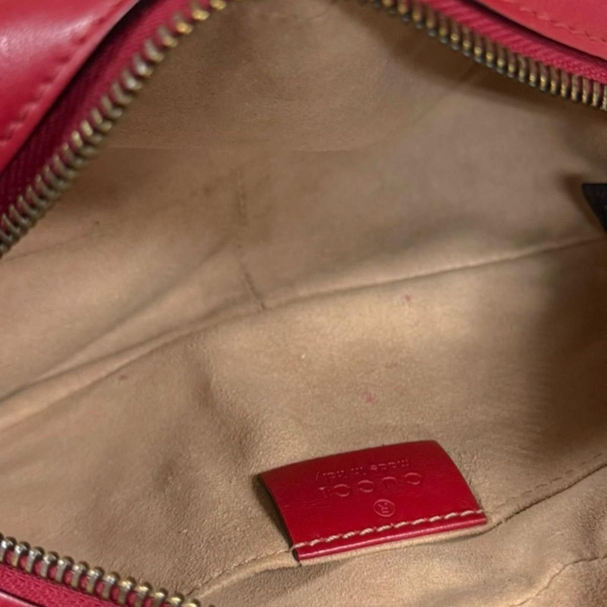Gucci GG Marmont Shoulder Bag Leather Red — view 7