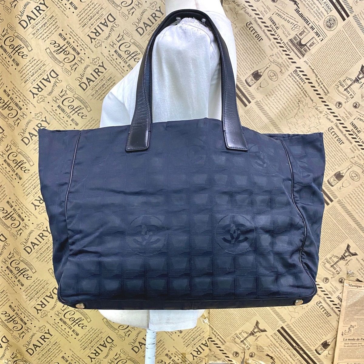 Chanel Tote Black Mu Travel Camellia Business Formal — view 3