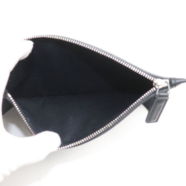 Yves Saint Laurent Shoulder Bag — view 4