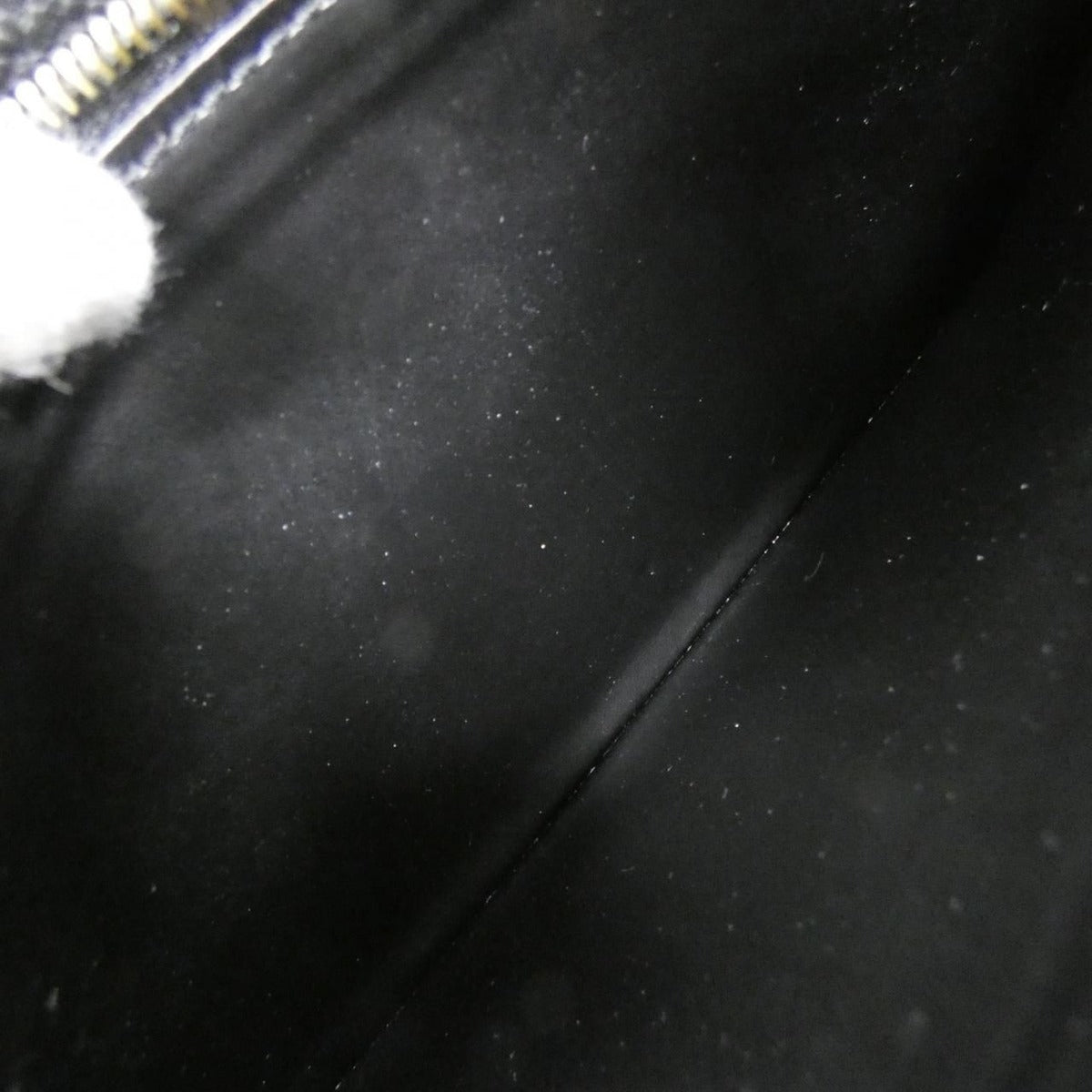 Louis Vuitton Monogram Empreinte Zippy Wallet — view 9