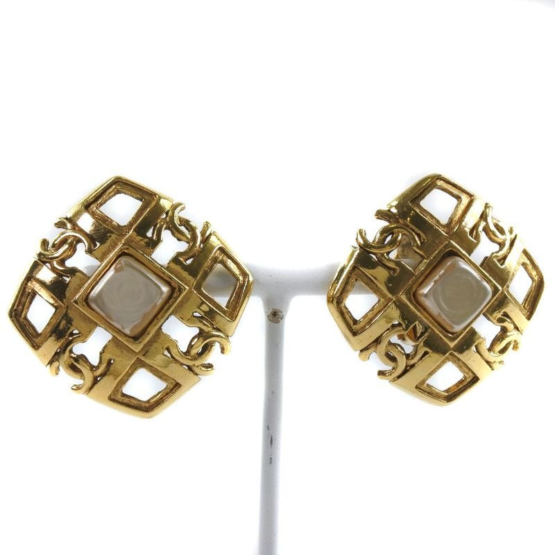Chanel Coco Mark Vintage Gold Plated 23 g Earrings — view 2