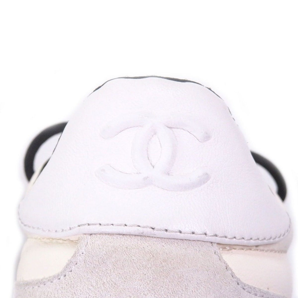 Chanel Leather Suede CC Logo Low Cut Sneakers Ivory Black — view 8