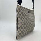 Gucci GG Supreme Shoulder Bag Navy School Commuting — view 3