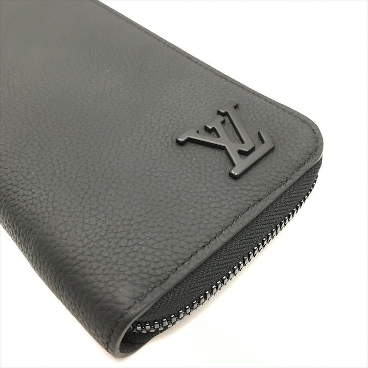 Louis Vuitton Taurillon Leather Zippy Wallet Vertical Black — view 4