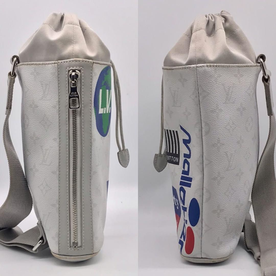 Louis Vuitton Monogram Logo Story Chokes Sling Bag Price Negotiation Welcome — view 3