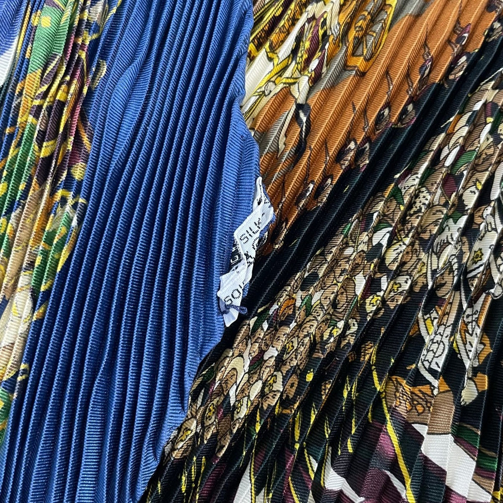 Hermes Scarf Pleated Silk Grand Cortege a Moscou Moscow March Navy — view 6