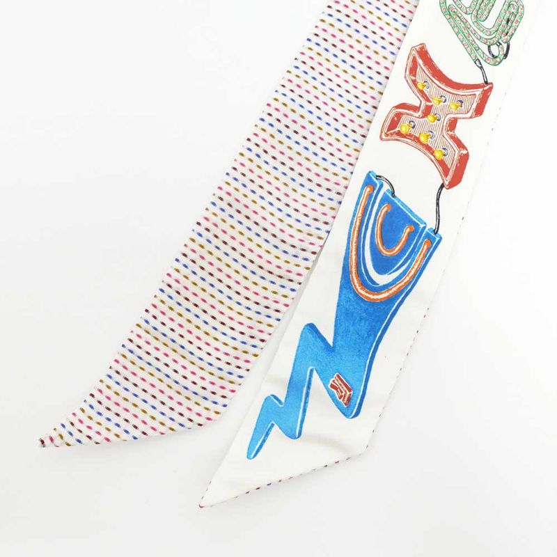 Hermes Twill-kantha Chevaloslope White Silk Scarf Accessory — view 3
