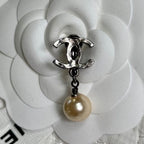 Chanel Pearl Earrings One Ear Silver Coco Mark with Claw — view 3