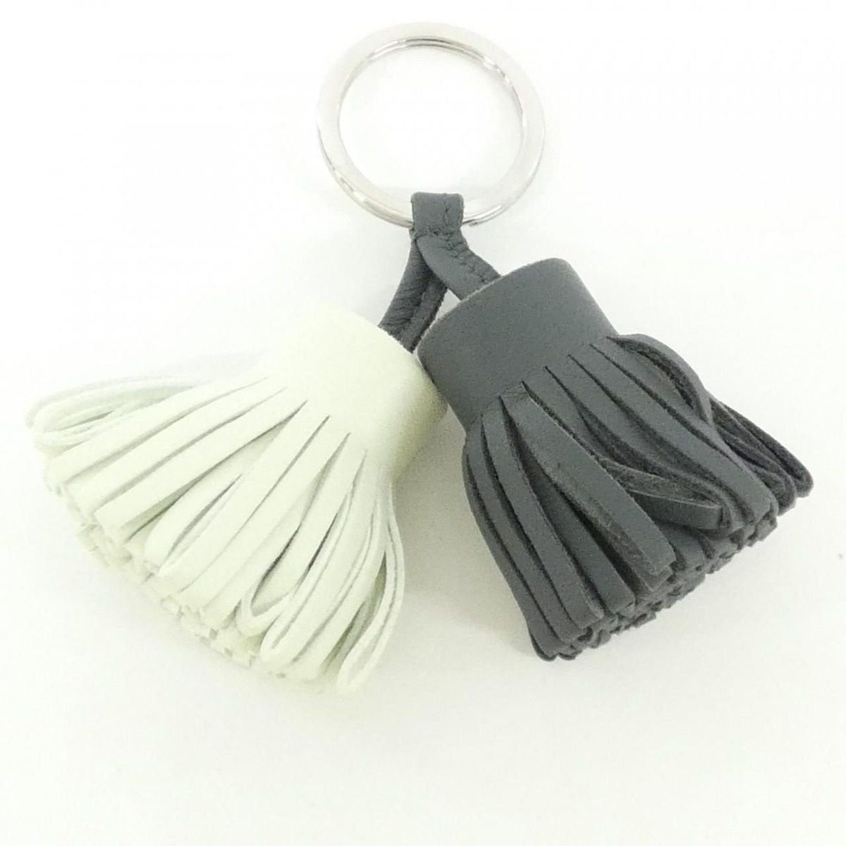Hermes Carmen Unodos Key — view 3