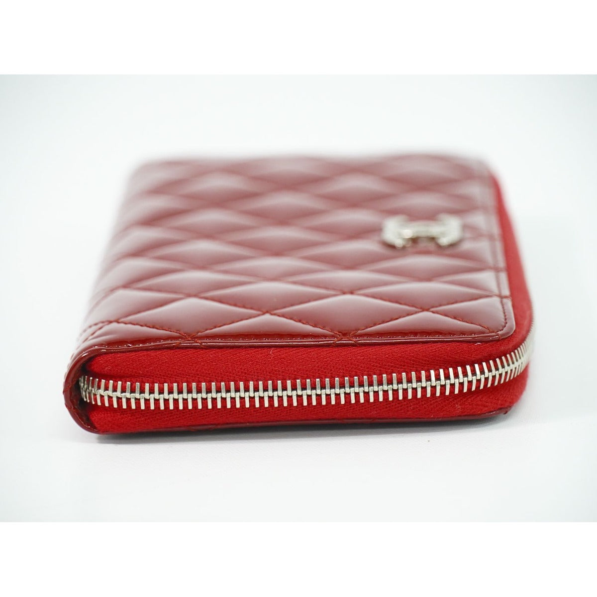 Chanel CC Logo Quilted Round Zip Long Wallet Patent — view 4