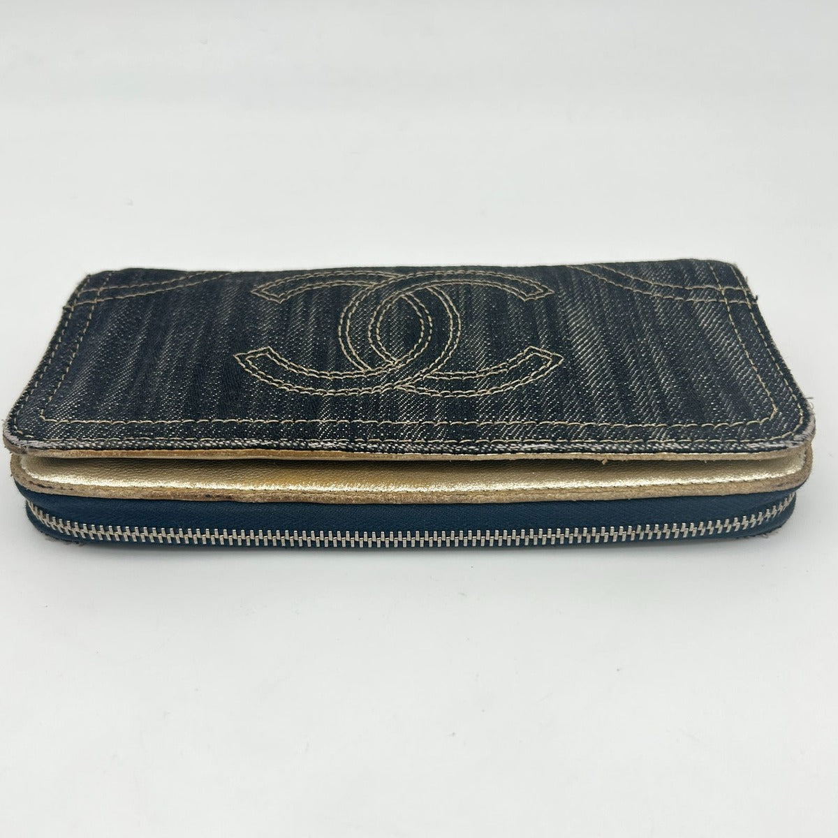 Chanel Sparkling Denim Zip Around Wallet CC Logo Blue Gold — view 6