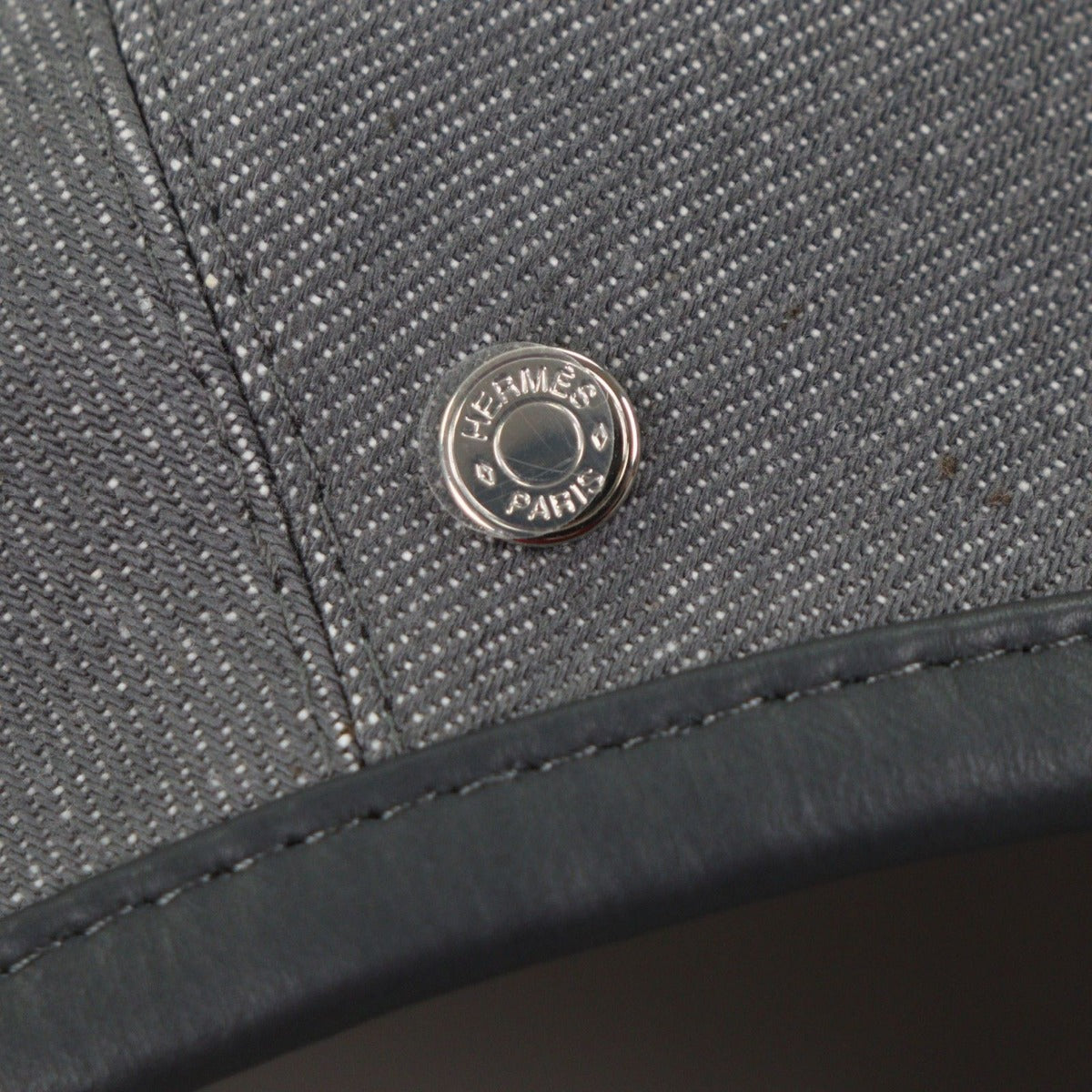 Hermes Cotton Cowhide Sante Honore Series Button Piping Cow Leather Beret Gray — view 9