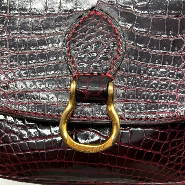 Louis Vuitton Saint Cloud Croco — view 8