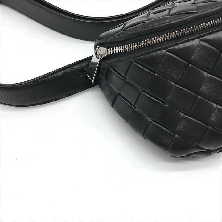 Bottega Veneta Belt Bag Waist Pouch Bag with Key Ring Black — view 5