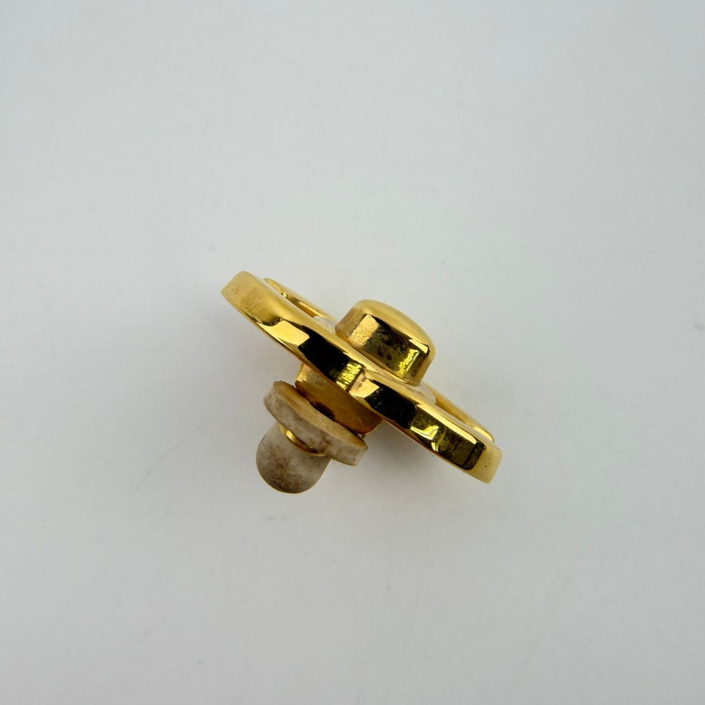 Chanel CC Logo Turnlock Single Earrings Gold Vintage — view 4