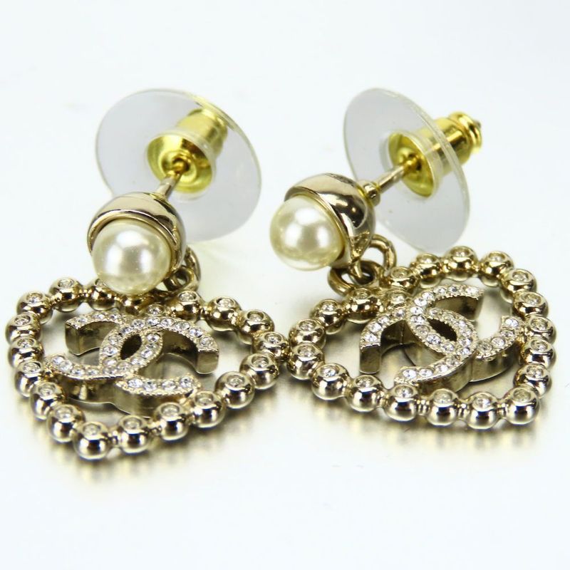 Chanel Coco Mark Metal Silver Heart Rhinestone C25 P — view 3