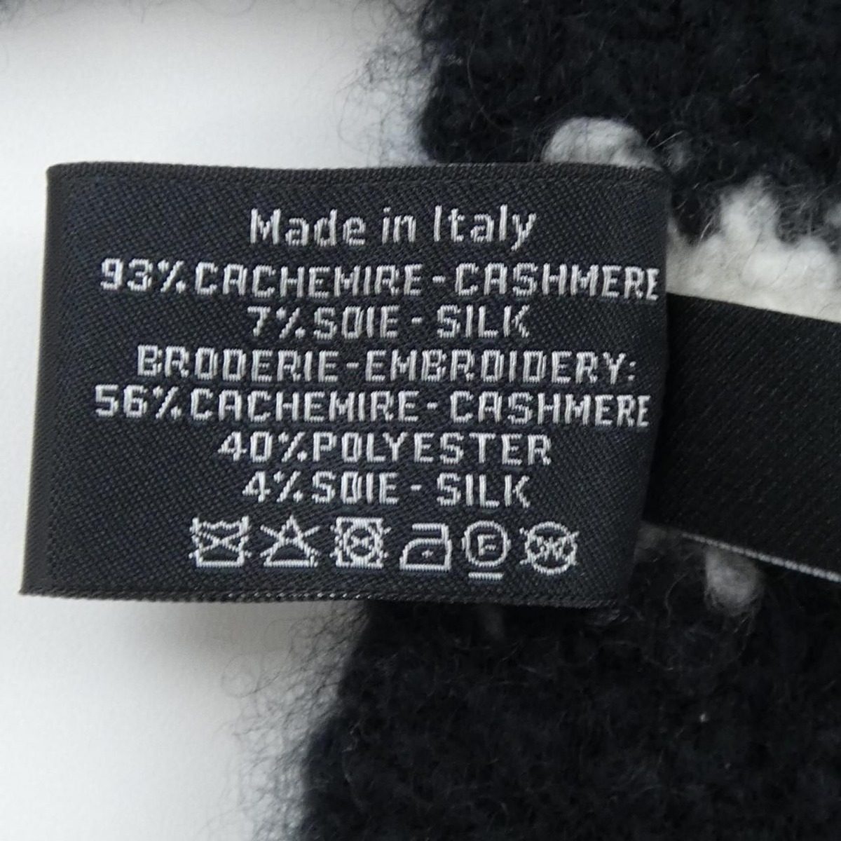Chanel Scarf Black — view 4