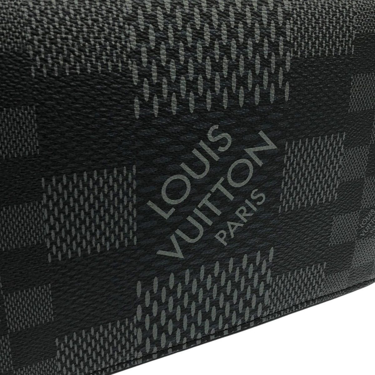 Louis Vuitton Damier Graphite Studio Shoulder Bag — view 4