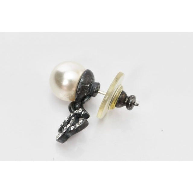 Chanel Logo CC Rhinestone Pearl Swing Coco Mark — view 4