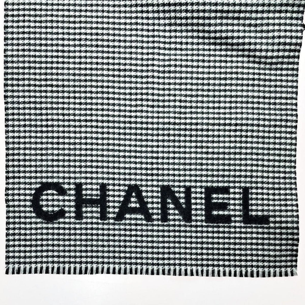 Chanel Stole Black Gingham Check Wool Cashmere — view 3