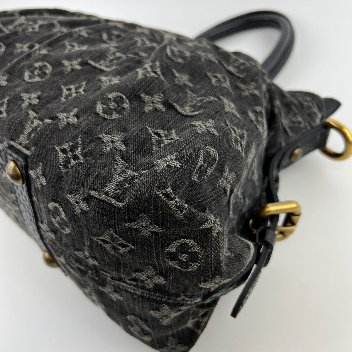 Louis Vuitton Monogram Neo Cabby MM Shoulder Bag Denim Black Vintage — view 9