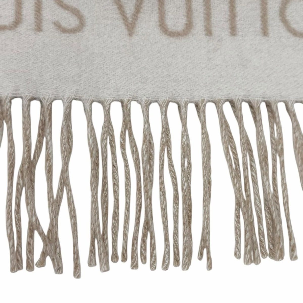 Louis Vuitton Scarf Reykjavik Cashmere Beige Logo — view 7
