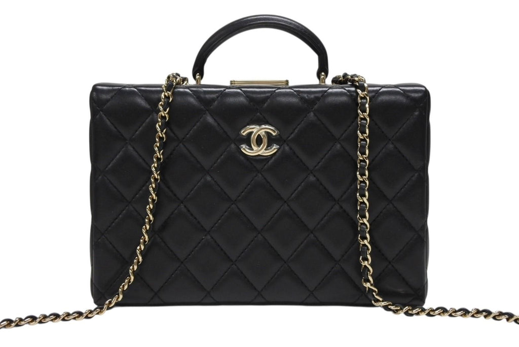 Chanel CC Logo Quilted Chain Shoulder Handbag Lambskin Black — view 2