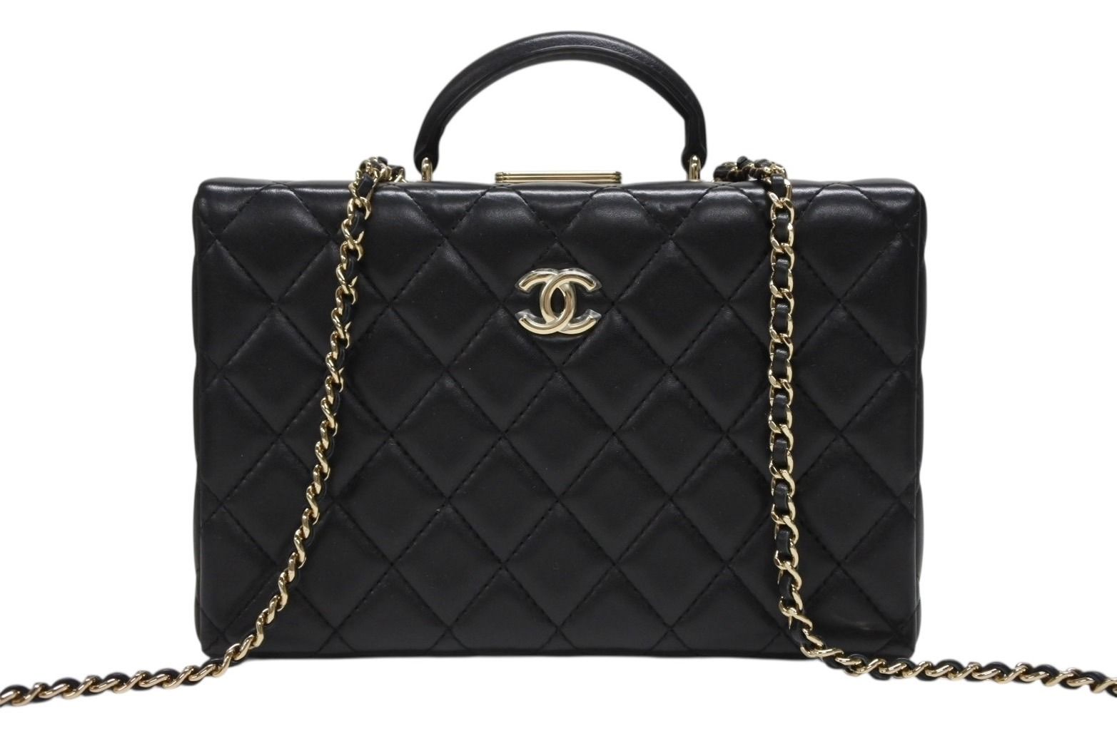 Chanel CC Logo Quilted Chain Shoulder Handbag Lambskin Black — view 2