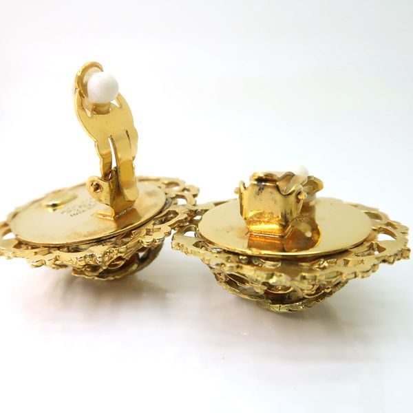Chanel Earrings 29 Engraved Vintage Coco Mark GP Faux Pearl Round — view 7