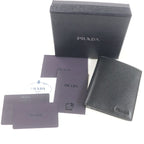 Prada 2 Mo004 Logo Plate Saffiano Martic Leather Bifold Card Case Billfold Nero — view 2