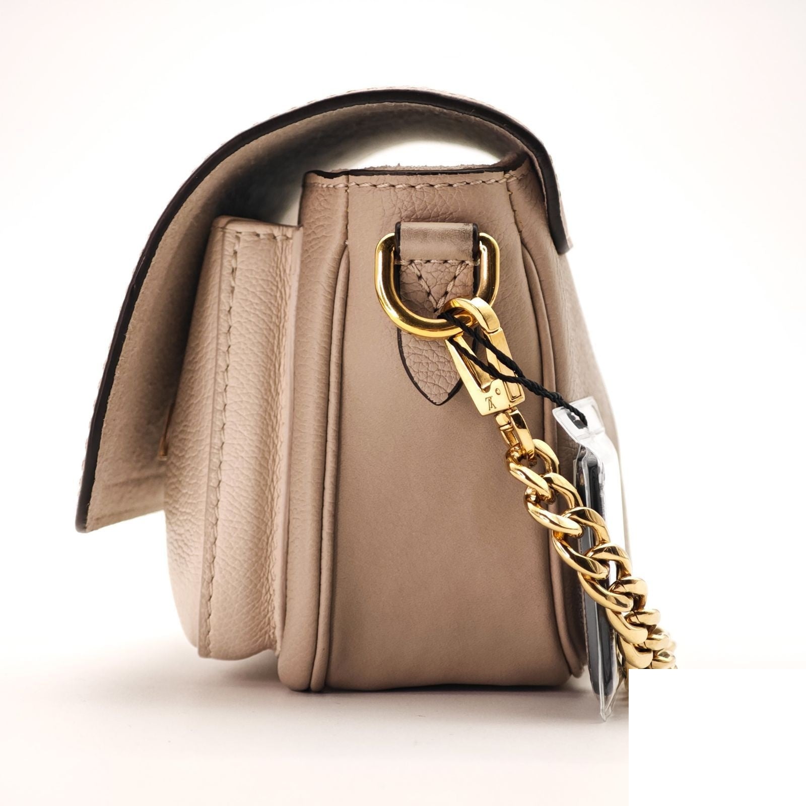 Louis Vuitton Lockme Tender Shoulder Bag Beige Strap — view 4