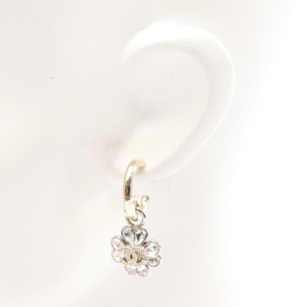 Chanel Earrings CC Logo Nineb Star — view 4
