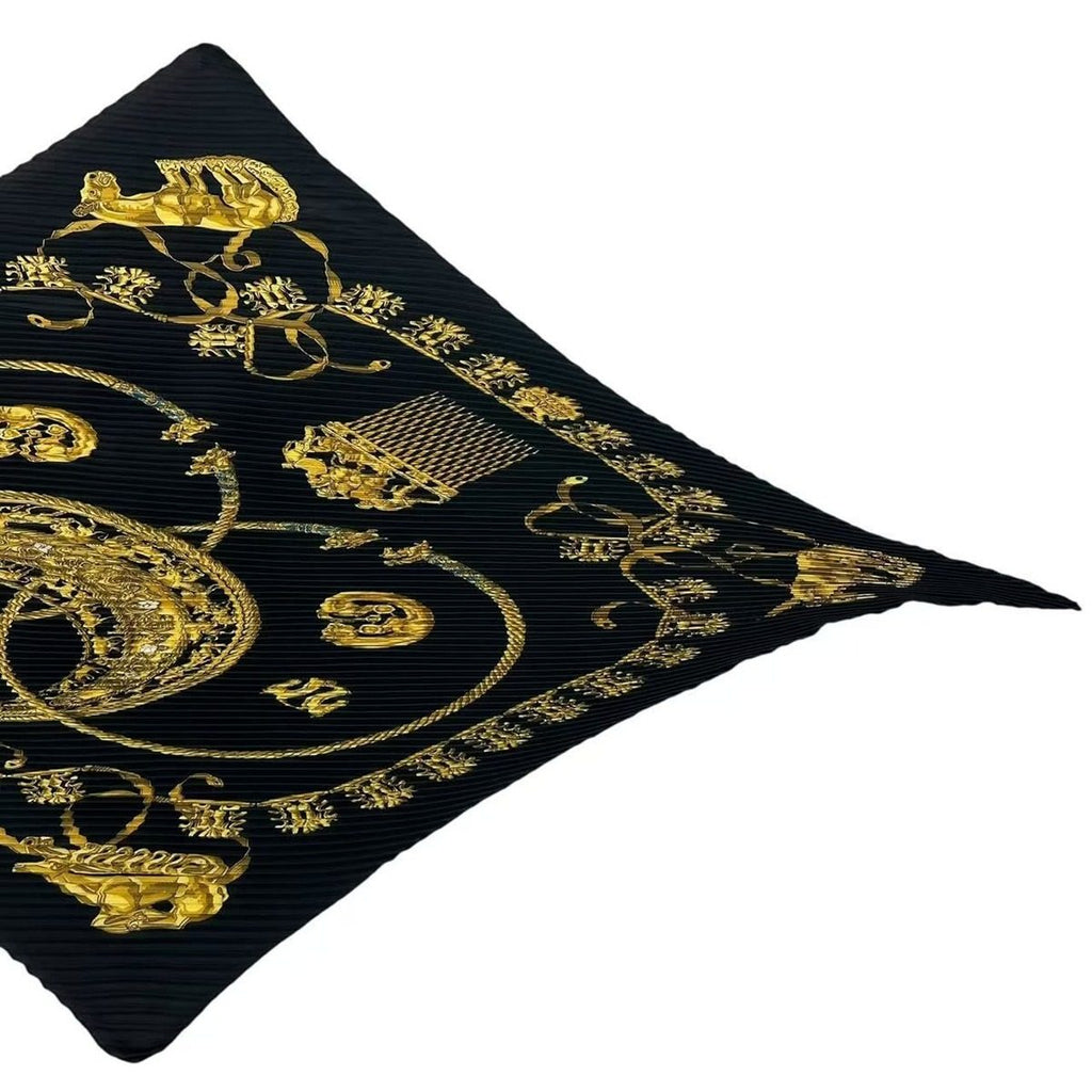 Hermes Pleated les Cavaliers D'or Golden Knight Scarf Silk Black — view 3