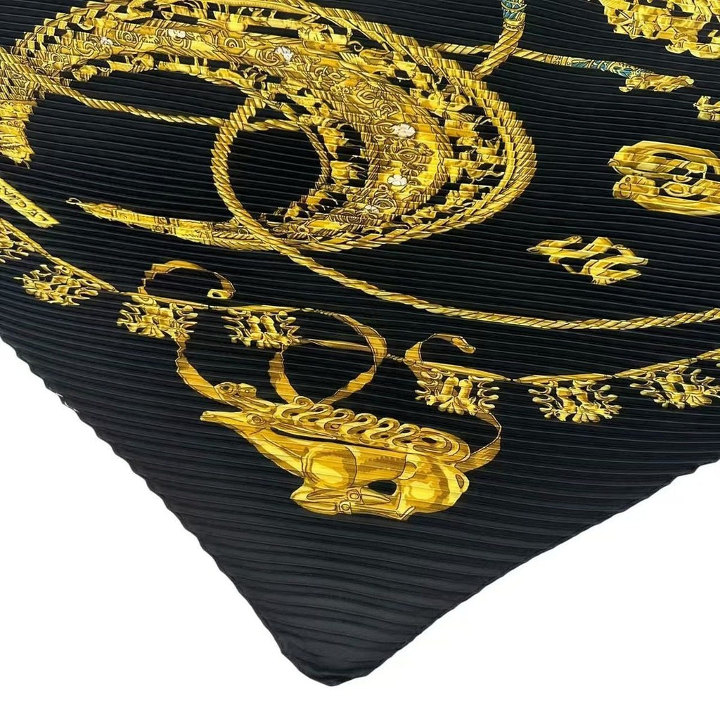 Hermes Pleated les Cavaliers D'or Golden Knight Scarf Silk Black — view 5