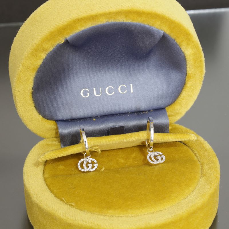 Gucci GG Running Diamond Earrings Hoop AU 750 Box E1497 — view 7