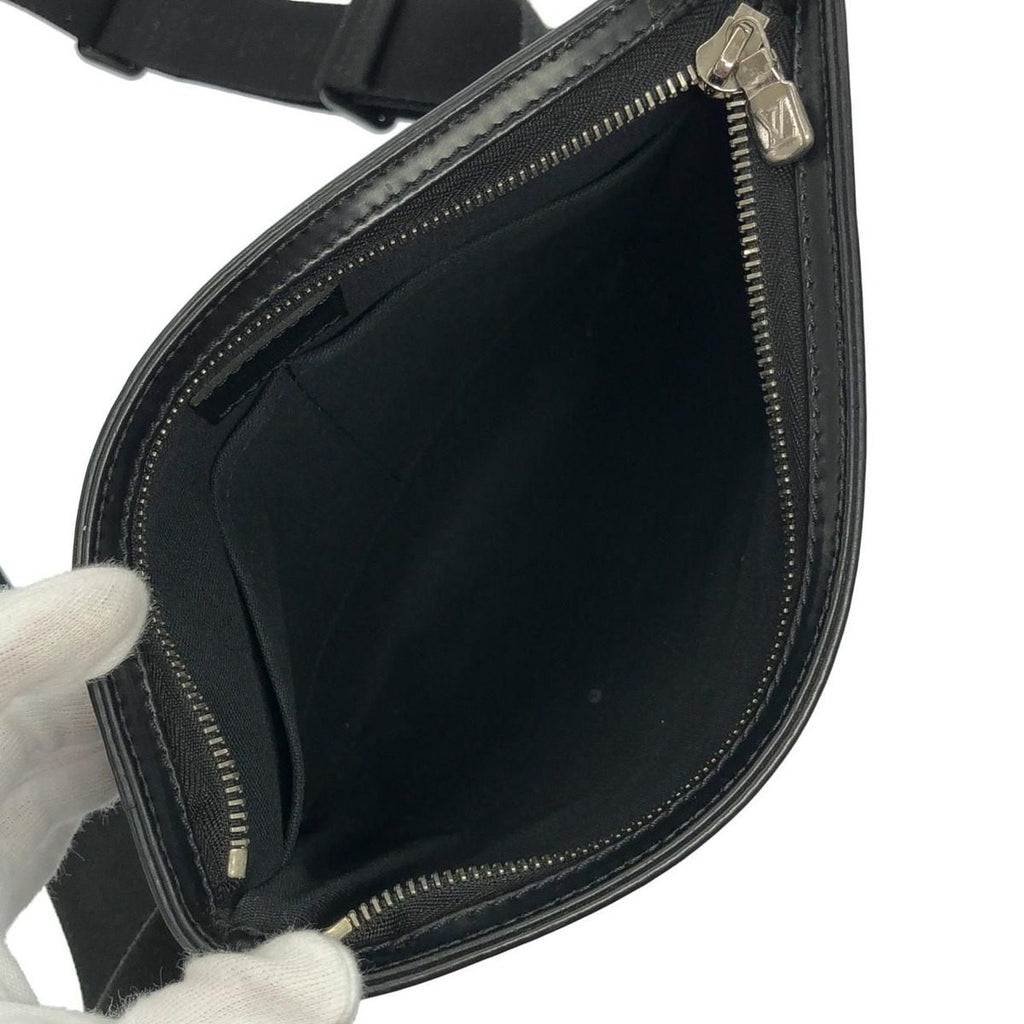 Louis Vuitton Damier Graphite Thomas Shoulder Bag — view 8