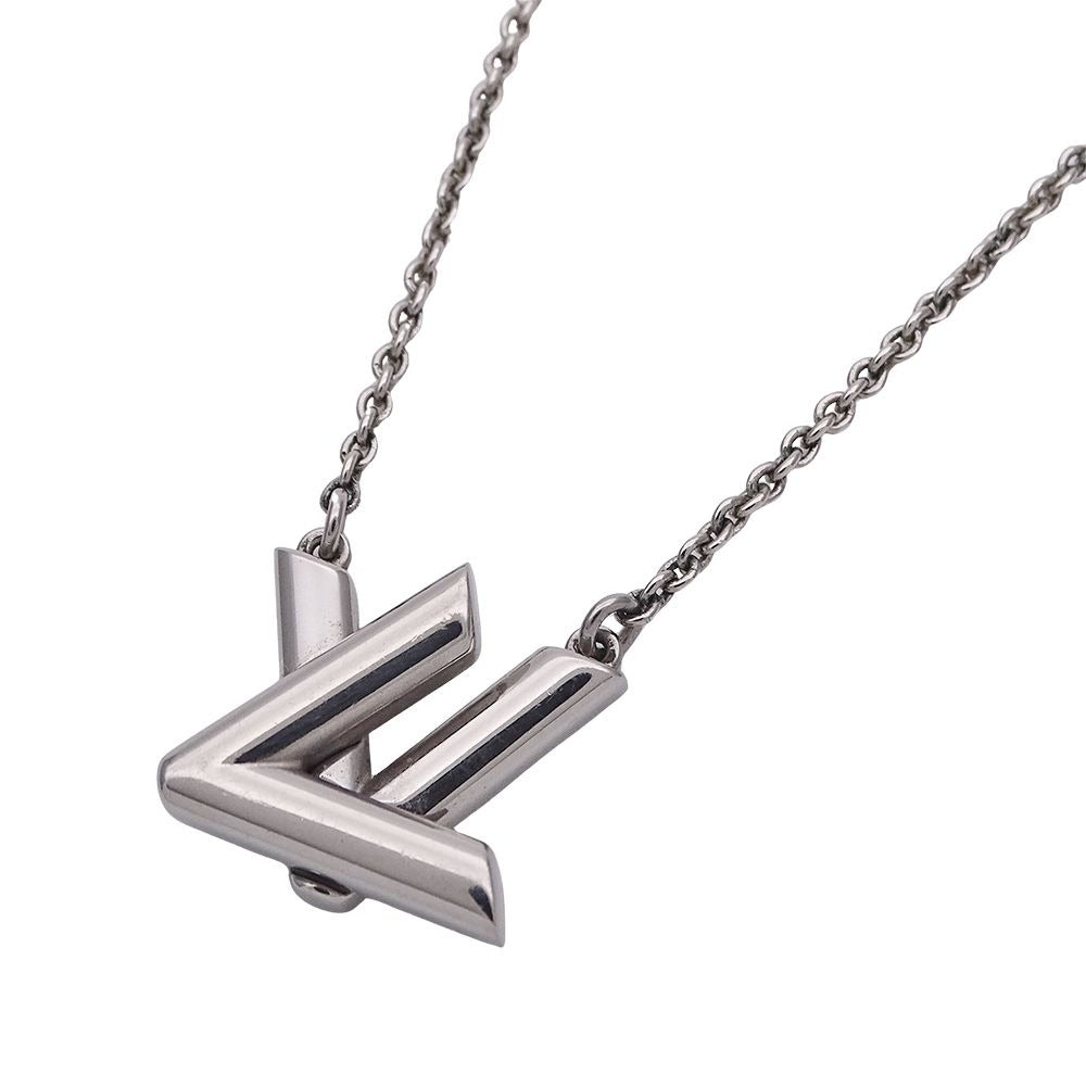 Louis Vuitton Necklace Silver Fashionable