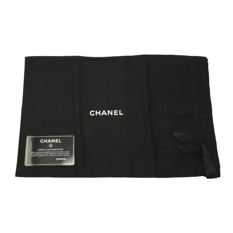 Chanel Shoulder Bag Heart Chain Ap2784 Quilted Lambskin Metallic — view 9