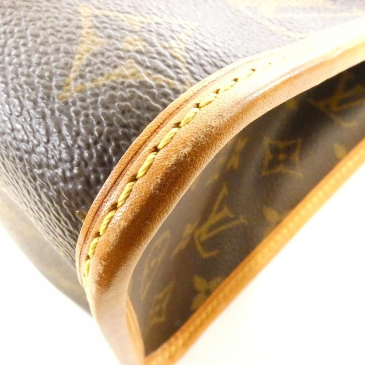 Louis Vuitton Monogram Popincourt Au Shoulder Bag — view 2