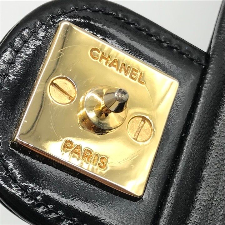 Chanel CC Logo Patent Push Lock Chain Shoulder Bag Black Purse — view 9