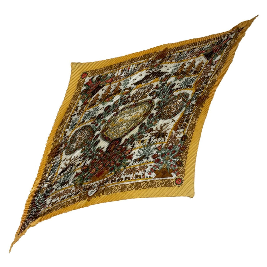 Hermes Scarf Pleated Silk Decoupages Paper Cutting Yellow — view 2