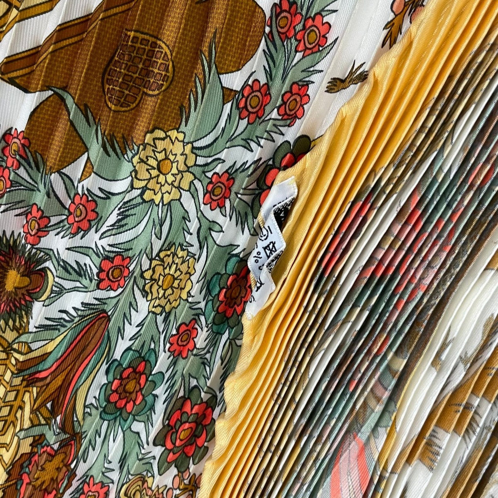 Hermes Scarf Pleated Silk Decoupages Paper Cutting Yellow — view 7