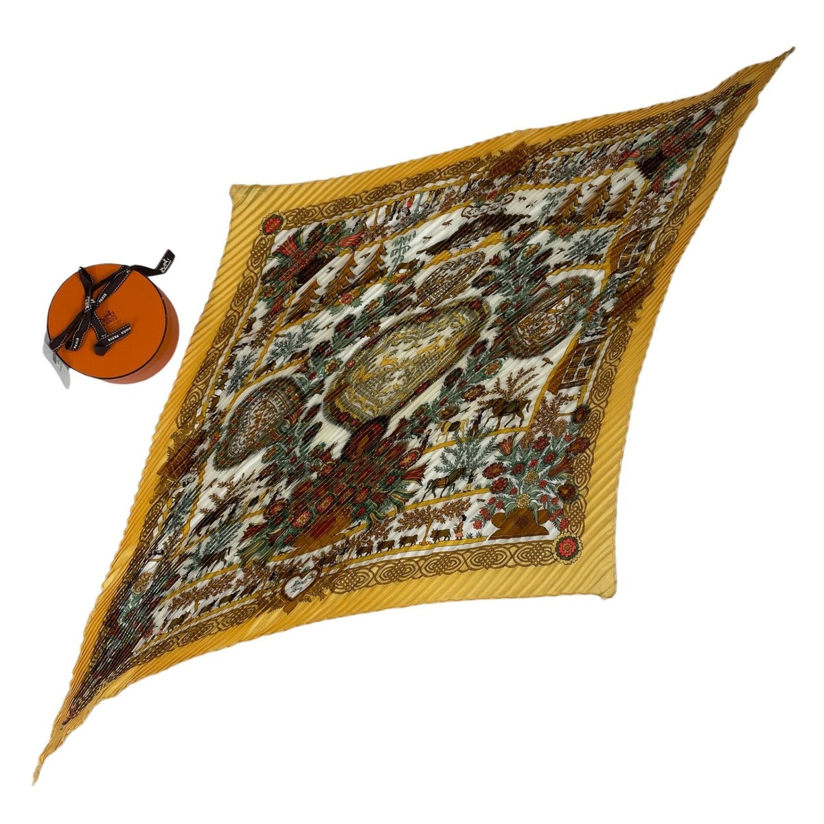 Hermes Scarf Pleated Silk Decoupages Paper Cutting Yellow