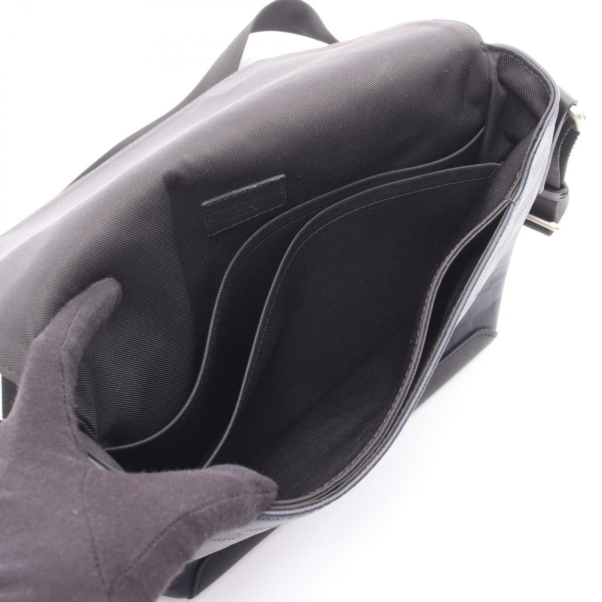 Louis Vuitton Shoulder Bag District PM Cosmos Leather Navy — view 3