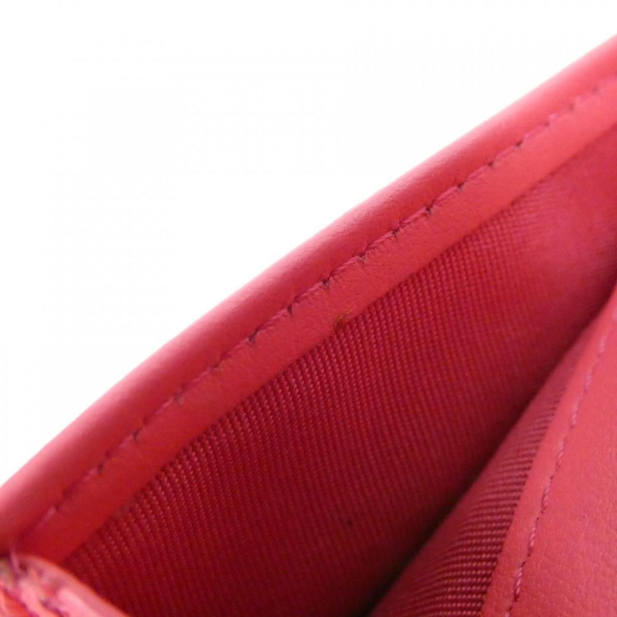Chanel 19 Pink Mat — view 9