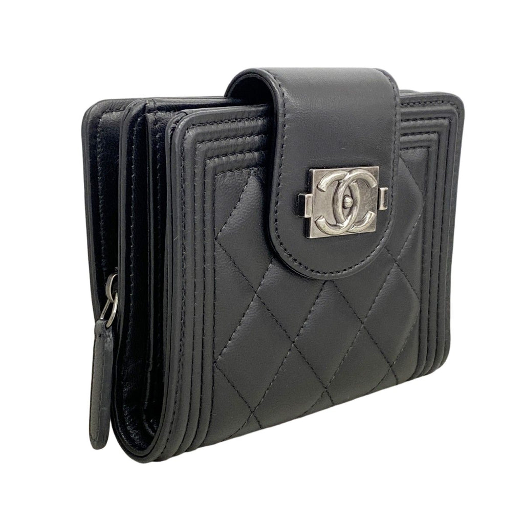 Chanel Wallet Boy Lambskin Black Silver — view 2