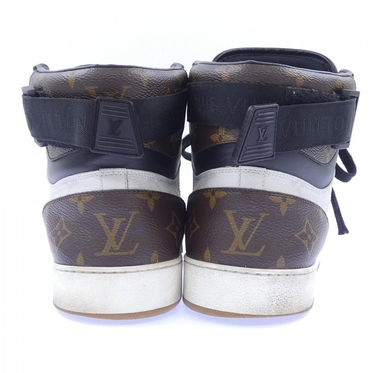 Louis Vuitton Rivoli Line Sneakers — view 5