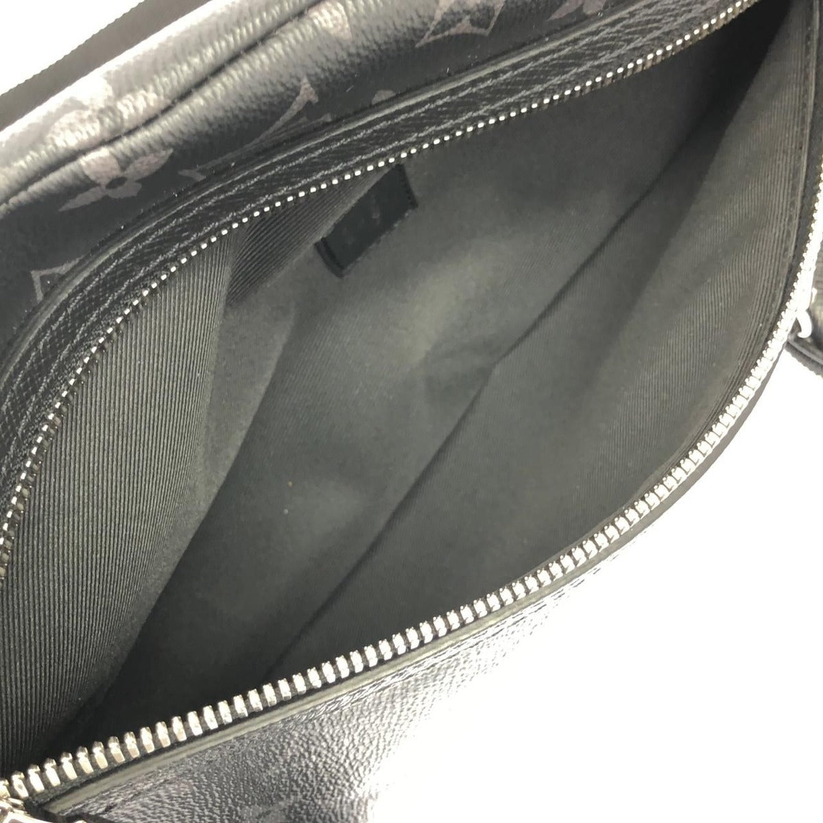 Louis Vuitton Taiga Rama Duo Sling Bag — view 6