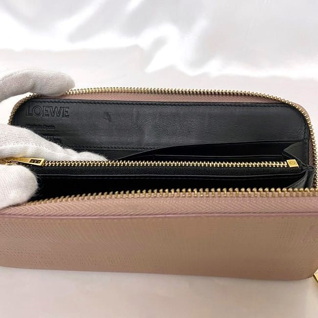 Loewe Round Zipper Long Wallet Beigepink Linen — view 8