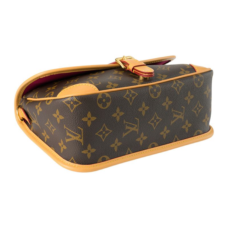 Louis Vuitton Handbag Deanne Brown Fuchsia — view 3